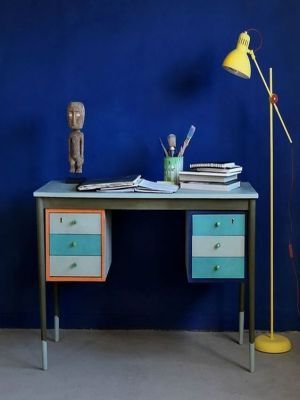 Voorbeelden van Annie Sloan blauwe kleuren op meubels