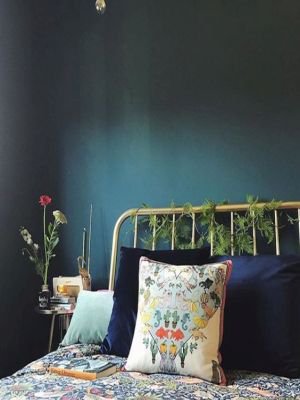 Voorbeelden van Annie Sloan blauwe kleuren op meubels
