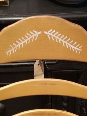 Voorbeelden van Annie Sloan oranje kleuren op meubels