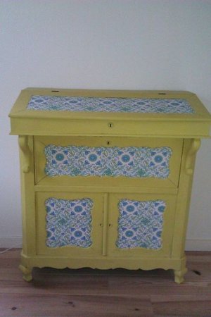 annie sloan english yellow voorbeelden