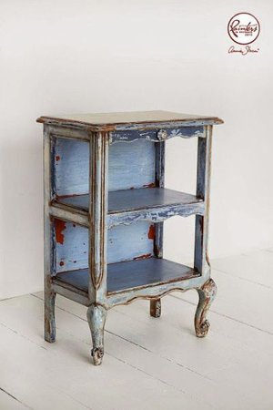 annie sloan louis blue voor beelden