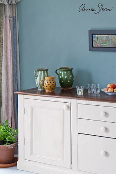 ANNIE SLOAN CHALK PAINT VOORBEELD DARK WAX