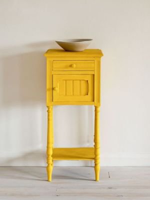 Voorbeelden van Annie Sloan gele kleuren op meubels
