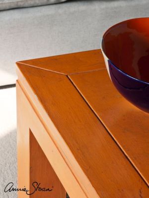 Voorbeelden van Annie Sloan oranje kleuren op meubels